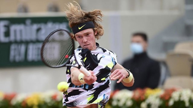 Madrid Açık'ta kazanan Rublev	